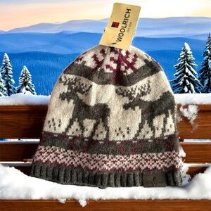 Woolrich Cream and Gray Moose Knit Beanie.
